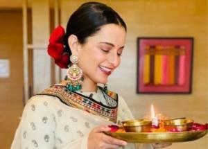 Kangana Ranaut celebrates Diwali at Manikarnika Films office