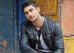 What is keeping Prateik Babbar occupied completely in 2022.