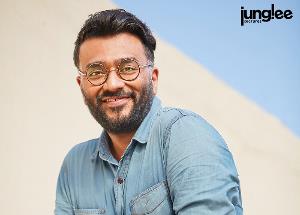 Ulajh : Junglee Pictures signs National Award winner Sudhanshu Saria