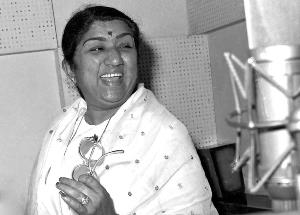 Naam Reh Jayegaa’  To Dwell Into The Long-Standing Relationship Between Lata Mangeshkar and Her sworn brothers Kishore Kumar and Mukesh