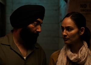 Gaanth Chapter 1 : Jamnaa Paar review: A gritty and unsettling re-imagination of the Burari deaths case with a terrific Manav Vij