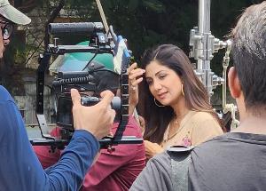 LEAKED pictures of Shilpa Shetty as Sukhee in Mumbai go viral