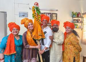 Madhur Bhandarkar and his Babli Bouncer Tamannah Bhatia celebrate the festival of Gudi Padwa on the sets!