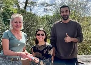  Alia Bhatt and Ranbir Kapoor lovely New Year vacation pic 