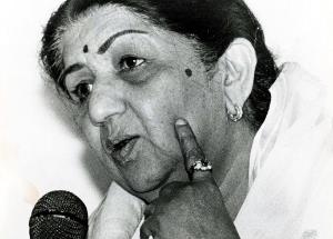 15 Immortal romantic songs of Lata Mangeshkar